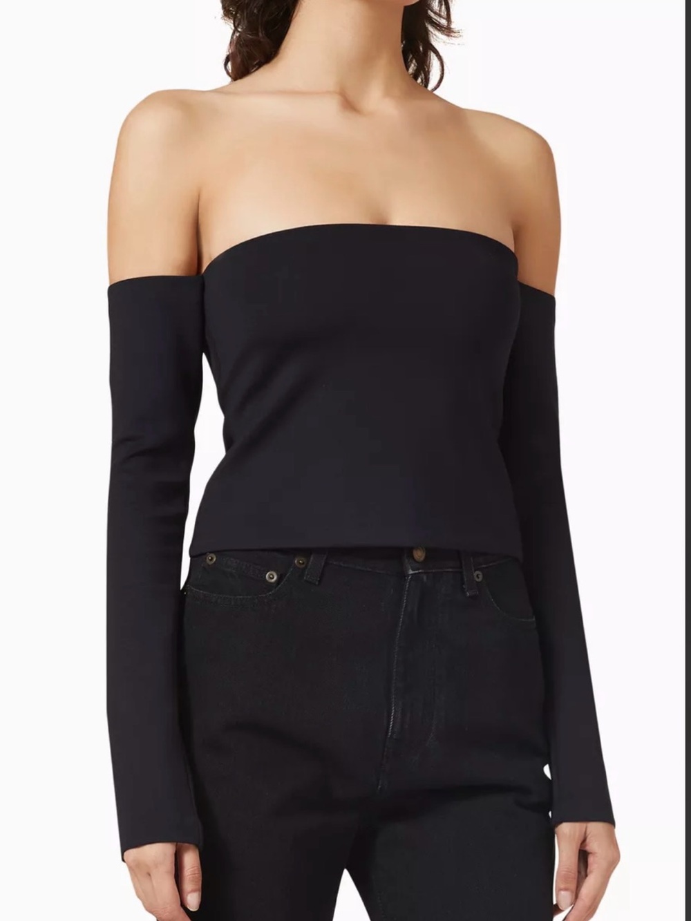 Gauge81 Black Off-Shoulder Crop Top with Detached Sleeves its new
